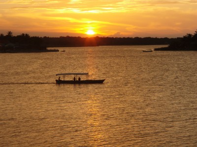 PA160019 Sonnenuntergang am See Peten Itza