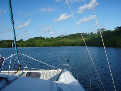 P1080012 Ankern in der Calabash Bay