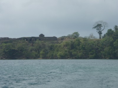 Am Eingang das Fort Lorenzo